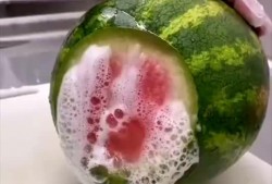 吃瓜恶心呕吐,揭秘背后的健康隐患