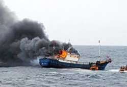 江苏吃瓜渔船事件视频,一场引发热议的民间纠纷