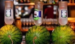 躲在瓜里吃瓜,揭秘躲在瓜里吃瓜的独特体验