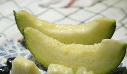 年终吃大瓜,盘点娱乐圈年度大瓜，揭秘明星幕后故事