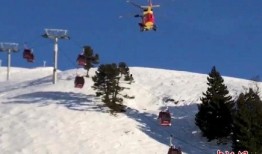 阿勒泰滑雪缆车吃瓜,吃瓜群众的欢乐天堂