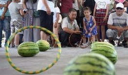 吃瓜群众潮图片,潮图来袭！吃瓜群众热议新潮流现象
