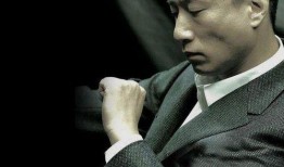 孙红雷吃瓜萨日郎版,趣味横生演绎美食盛宴