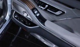 吃瓜开迈巴赫,揭秘奢华生活的秘密面纱