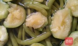 吃豆角煮小瓜,豆角煮小瓜，营养满分夏日佳肴