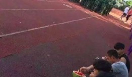 他们军训我吃瓜,吃瓜群众围观那些搞笑瞬间