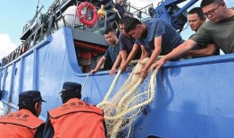 中国渔民吃瓜新闻,引发全民热议